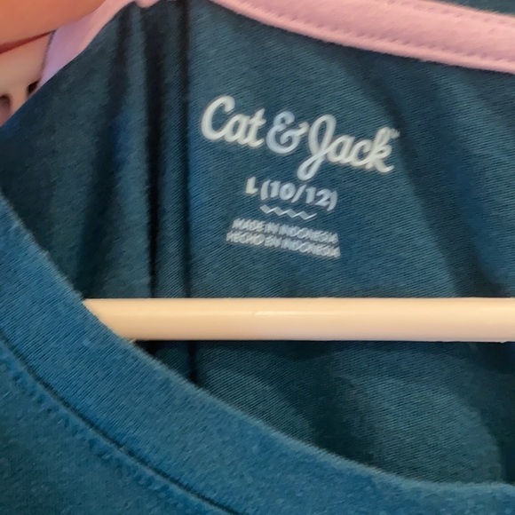 Cat & Jack flippy sequin long sleeve t-shirt. Size large.  Set of 2 - Picture 4 of 11